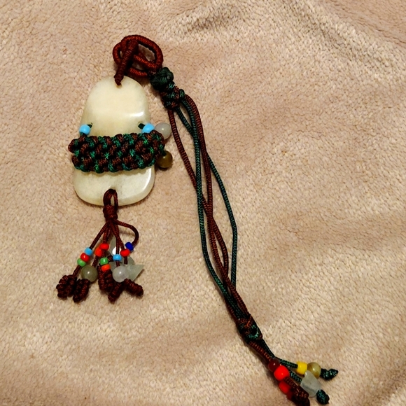 Light Green Jade Carved Stone Shoe Sandals Flip Flop Phone Charm Keychain Lucky - Picture 1 of 3